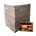 Palette mit Holzbriketts, 104 Packungen
